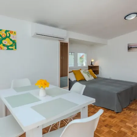 San Ray Apartment *