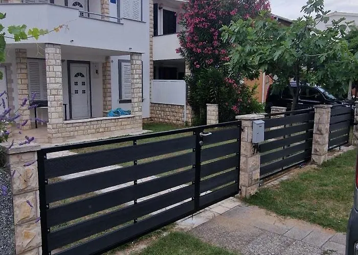 San Ray * פריבלאקה